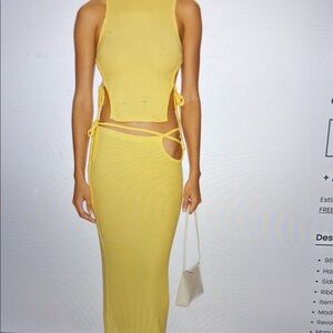 Chic Yellow Cut-Out Maxi Dress